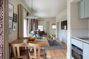 Cheval Abbey Strand Apartments, at Holyrood